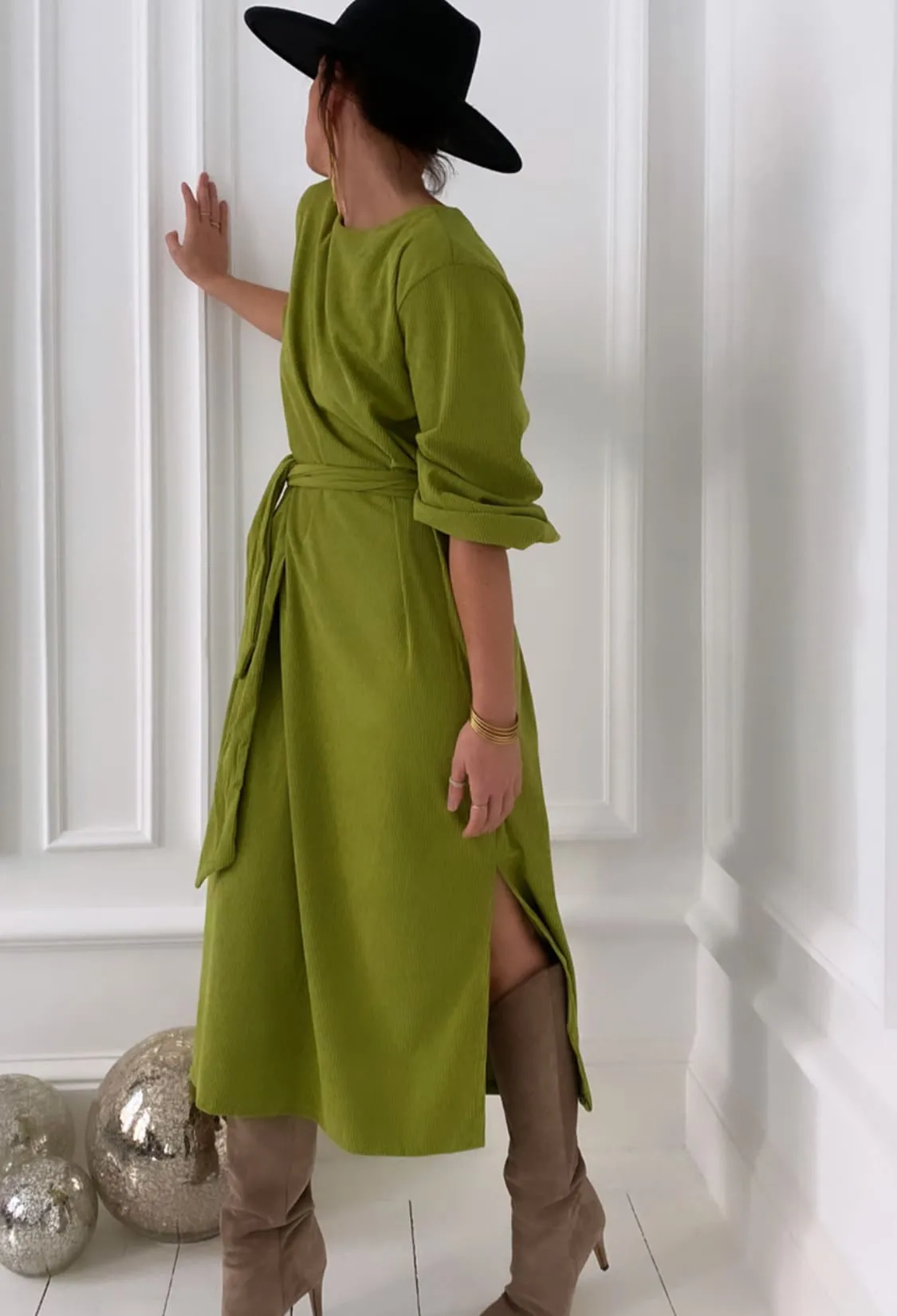 Robe verte velours côtelé