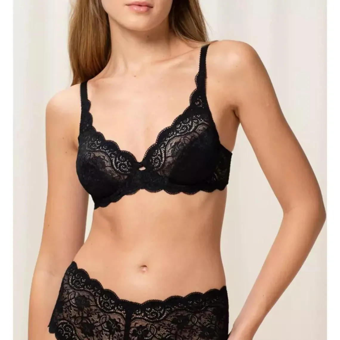 Soutien-gorge emboîtant armatures - Noir | 3 Suisses